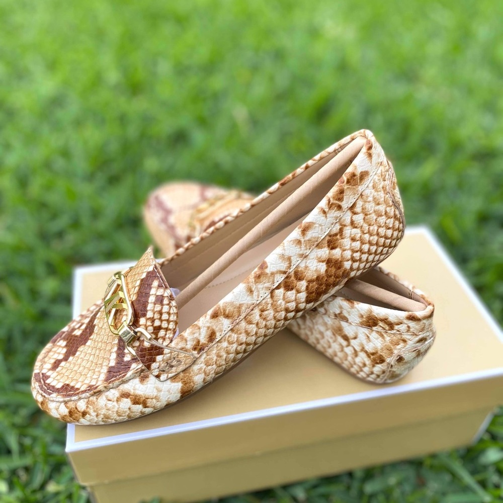 Michael Kors Grier Moc Women's Shoes - Picture 4 of 4